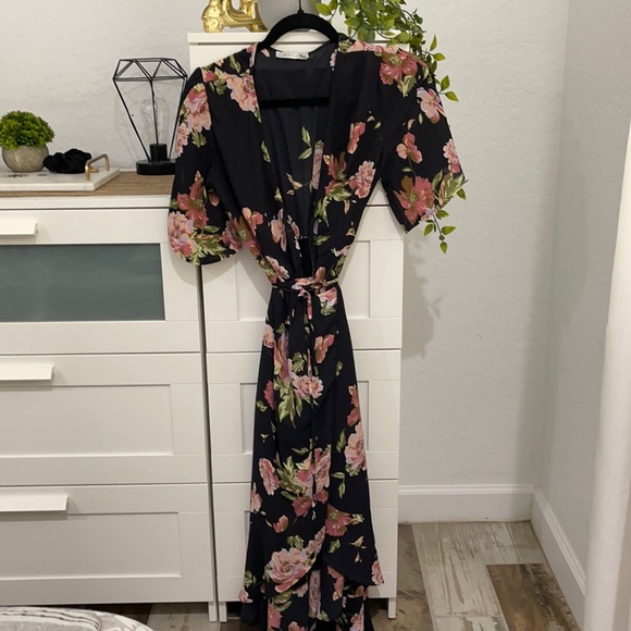 Ark & Co Dresses & Skirts - Floral Maxi Wrap Dress